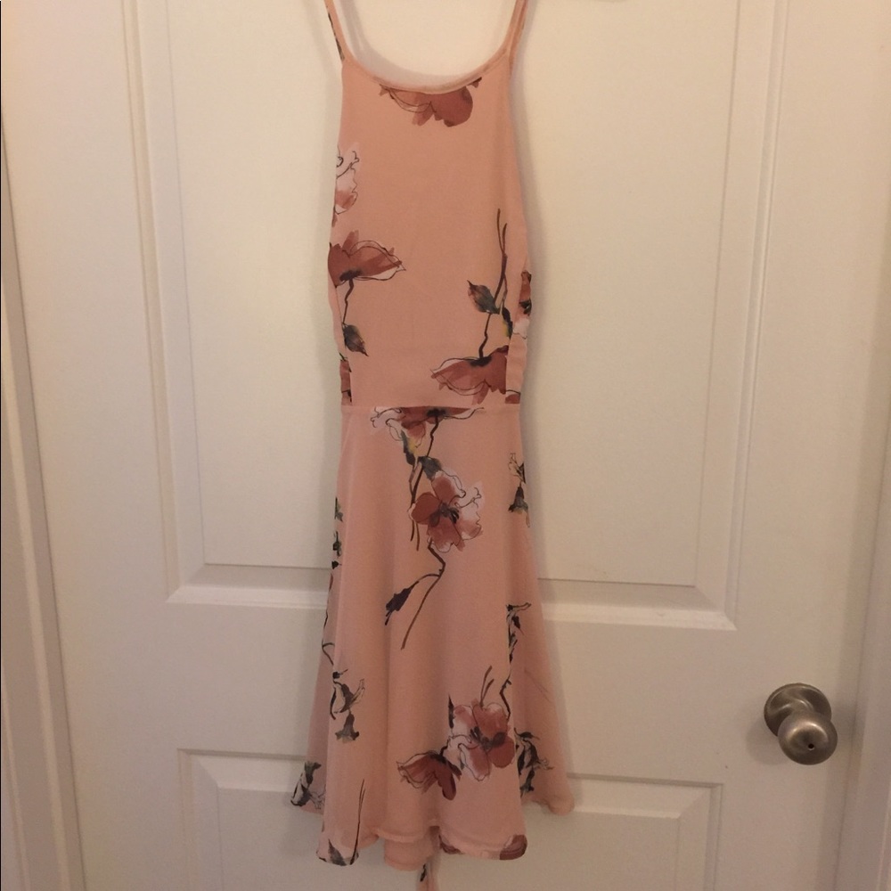 Lulus flower dress ~lace up back~